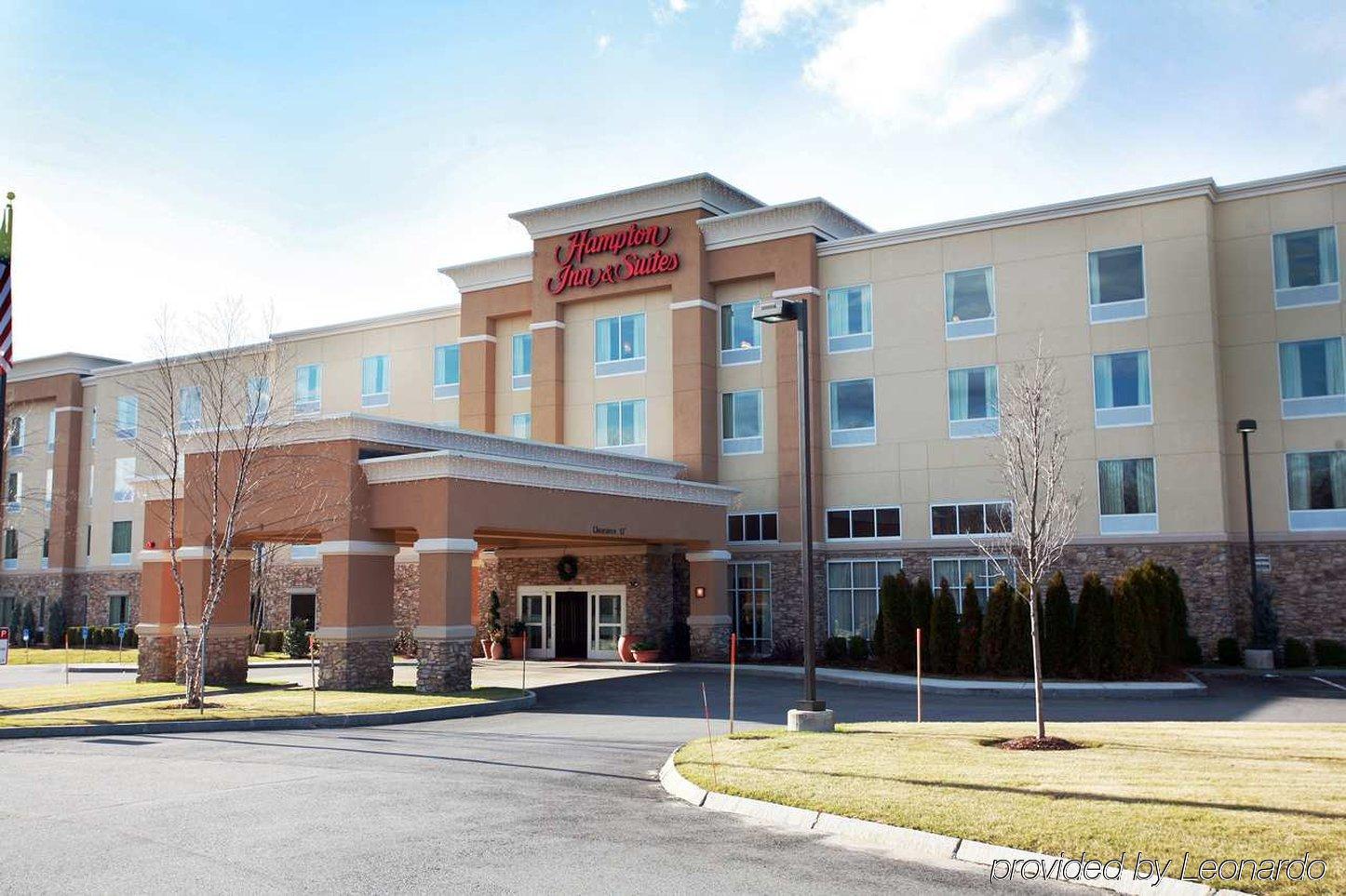 Hampton Inn & Suites Westford-Chelmsford Exterior photo